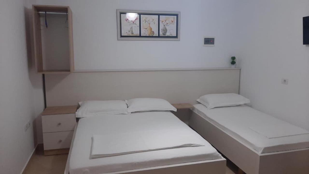 Amber Apartments Sarandë Exterior foto