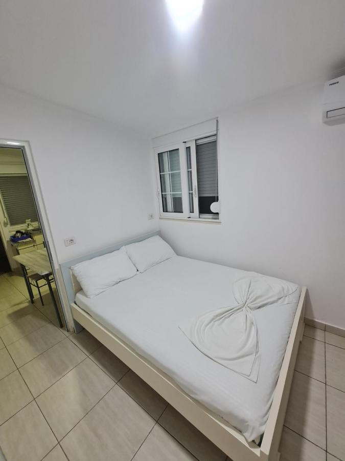 Amber Apartments Sarandë Exterior foto